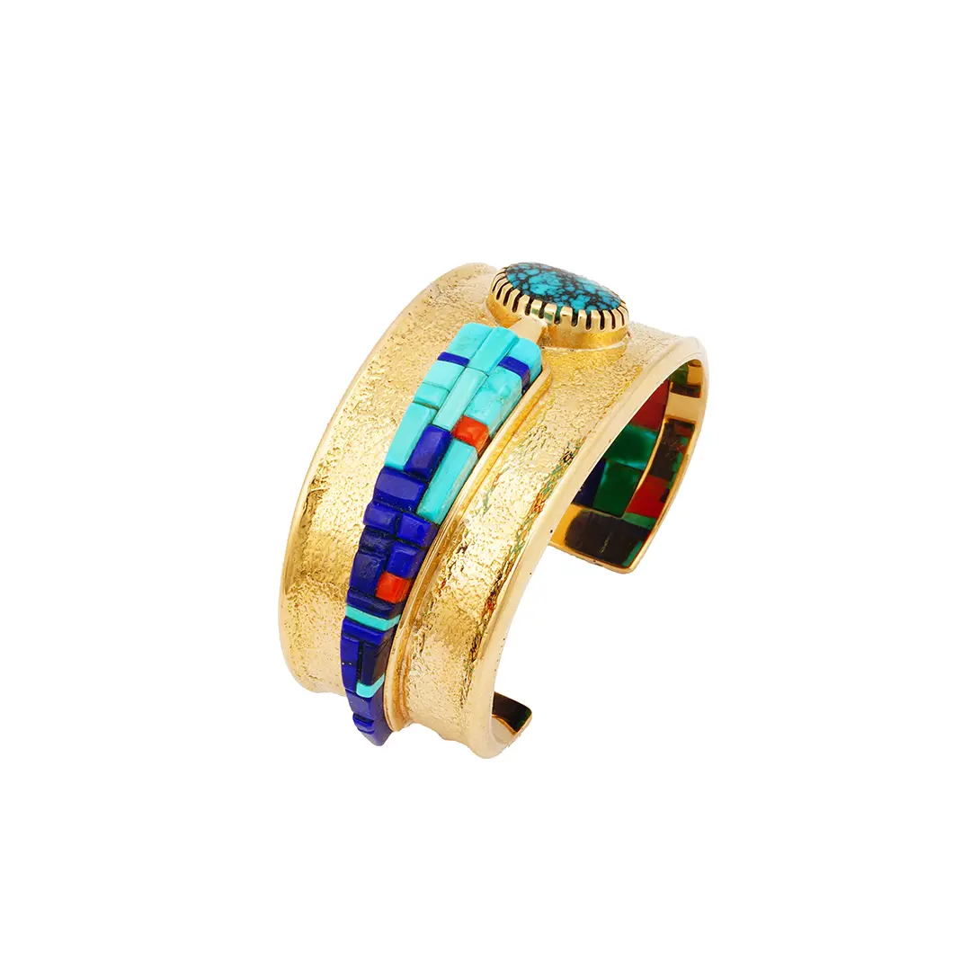 Sonwai bracelet with stone-to-stone inlay in 18-karat gold