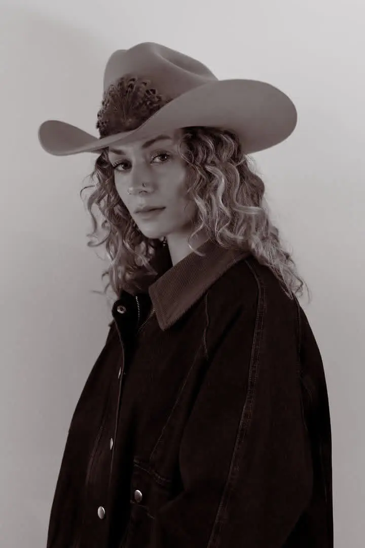 Jayden Starr — Lonesome Moon Studios | Faust Gallery